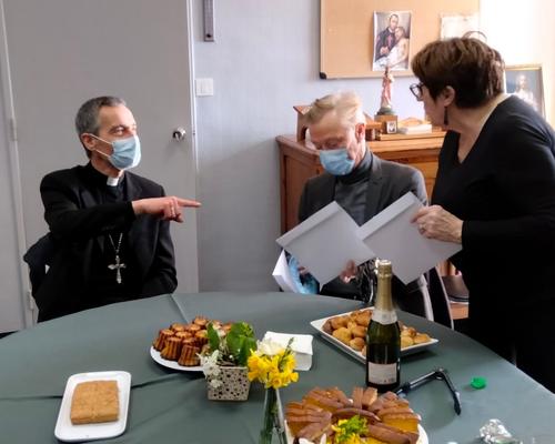 2022-03-18 Visite de Mgr a la pastorale sante (4)