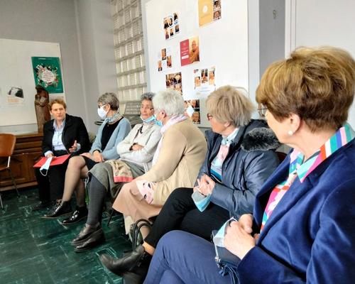 2022-03-18 Visite de Mgr a la pastorale sante (8)