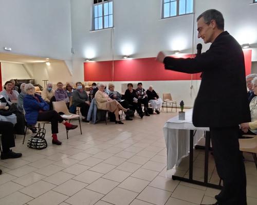 2022-03-18 Visite de Mgr a la pastorale sante (15)
