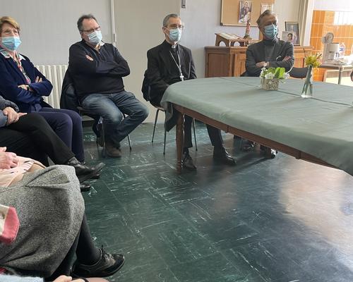 2022-03-18 Visite de Mgr a la pastorale Sante (2)