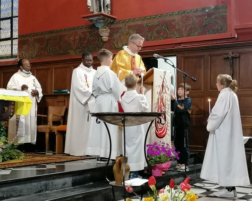 6 Veillee pascale Avesnelles 2022 (33)