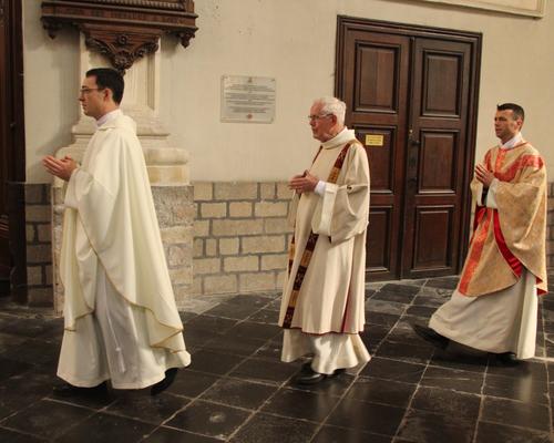 Procession d'entrée.
