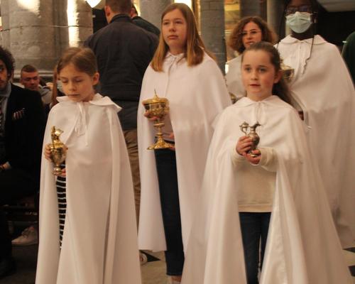 La procession des offrandes.