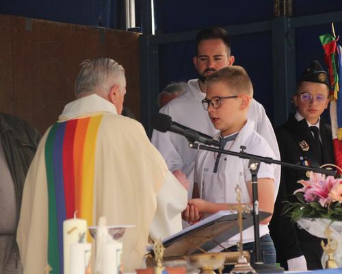Communion des enfants.