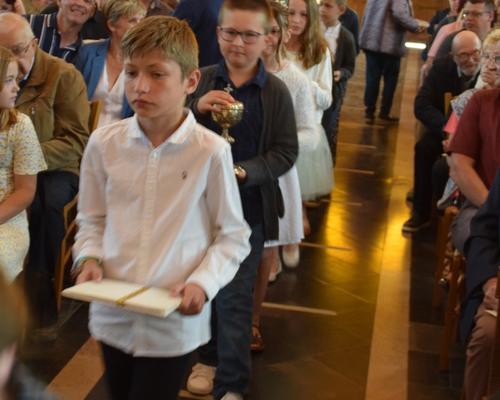 2022-05-14 ils ont reçu le corps du Christ pour la