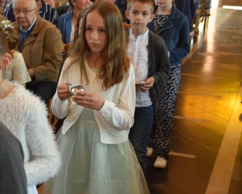 2022-05-14 ils ont reçu le corps du Christ pour la