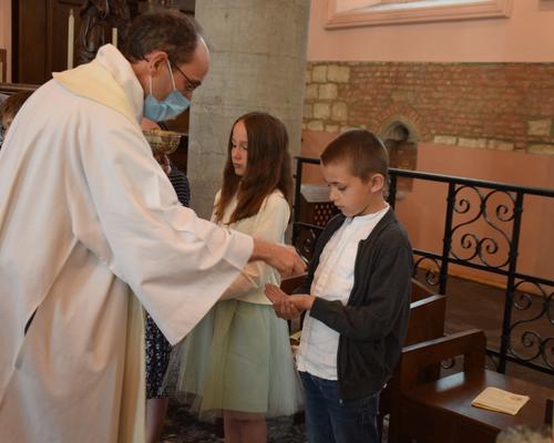 2022-05-14 ils ont reçu le corps du Christ pour la