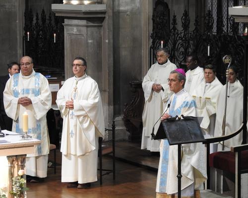 messe diocesaine cath neuvaine NDdG 2022 05 15 (8)