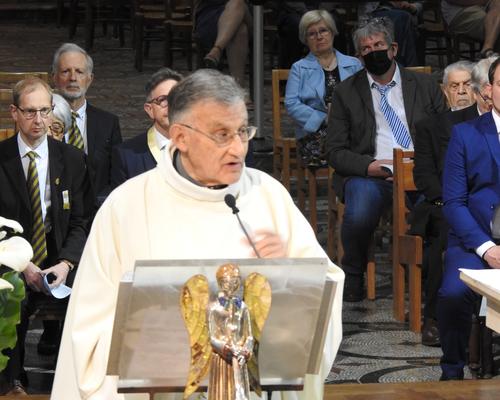 messe diocesaine cath neuvaine NDdG 2022 05 15 (15