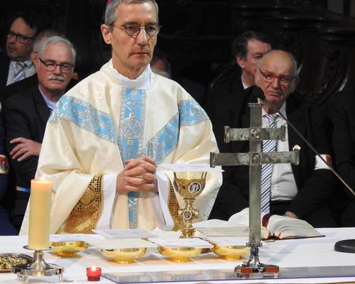 messe diocesaine cath neuvaine NDdG 2022 05 15 (19