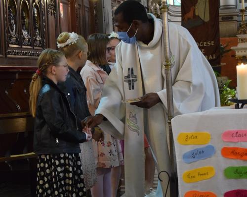 2022-05-01 premières eucharisties à Landrecies 59