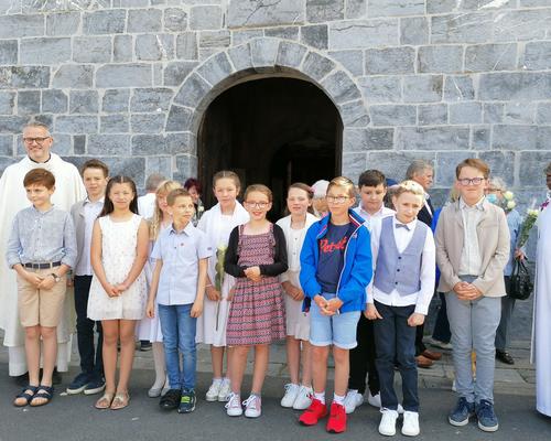 1eres communions Avesnelles (2)