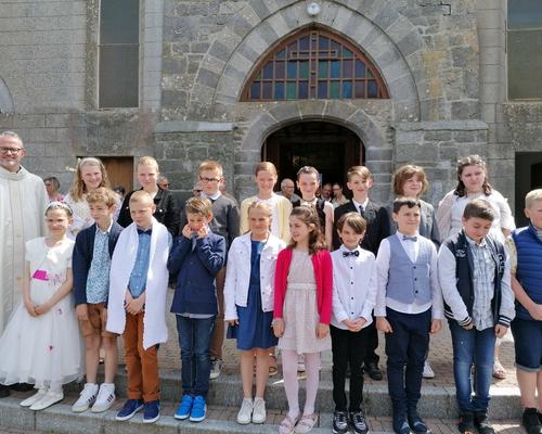 1eres communions Etroeungt (2)