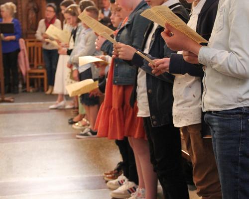 2022-04-23 premières eucharisties à Bousies 33