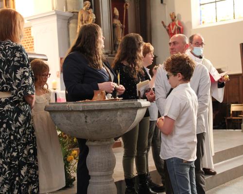 2022-04-23 premières eucharisties à Bousies 42