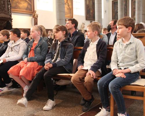 2022-04-23 premières eucharisties à Bousies 49