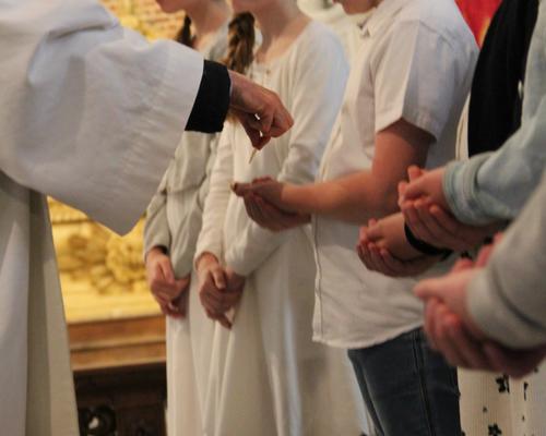 2022-04-23 premières eucharisties à Bousies 79