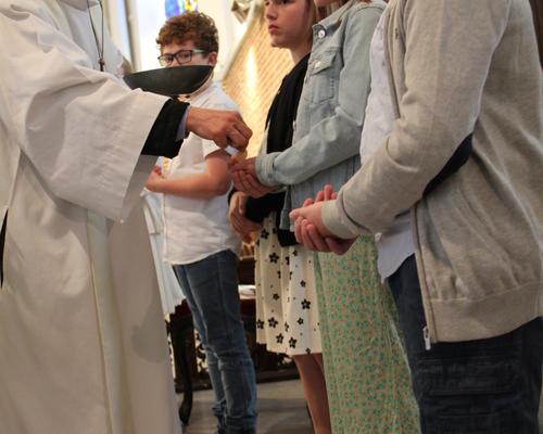 2022-04-23 premières eucharisties à Bousies 81