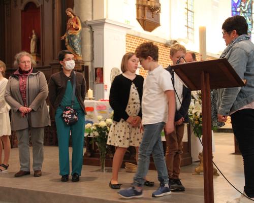 2022-04-23 premières eucharisties à Bousies 87