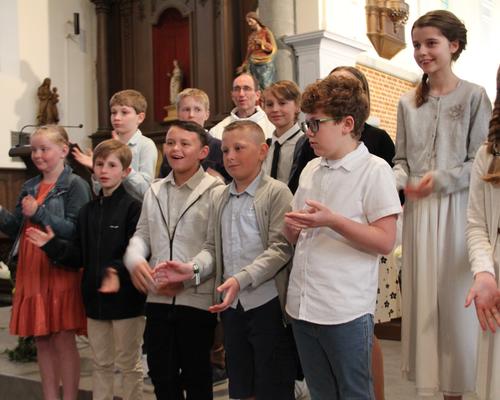 2022-04-23 premières eucharisties à Bousies 96
