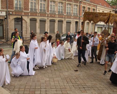 Arrivée de la procession à St-Pierre