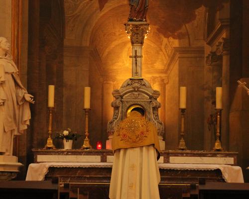 Retour de l'Hostie du Miracle à son tabernacle