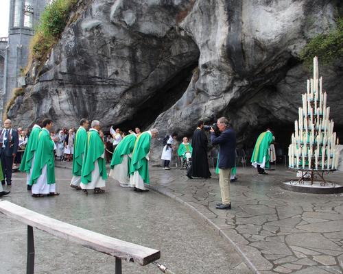 2022.08.19-lourdes-messealagrotte