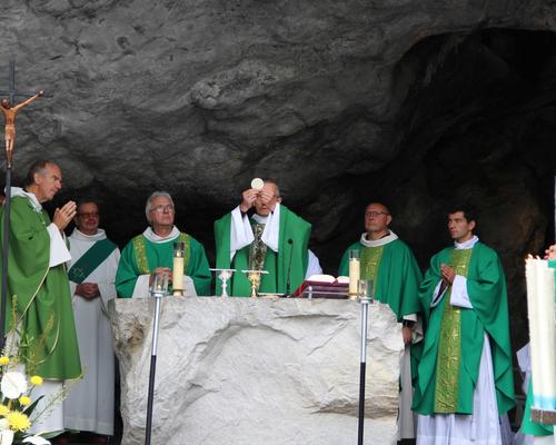 2022.08.19-lourdes-messealagrotte 21