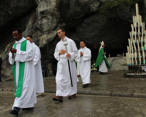 2022.08.19-lourdes-messealagrotte 30