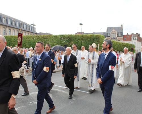 2022 08 15 procession (Th D) (6)