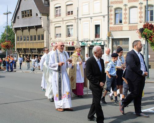 2022 08 15 procession (Th D) (16)