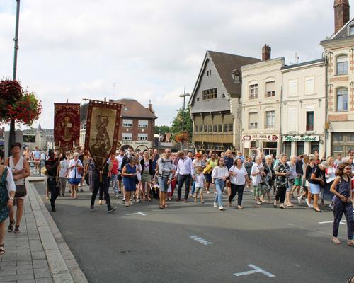 2022 08 15 procession (Th D) (17)