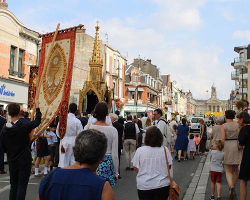 2022 08 15 procession (Th D) (20)