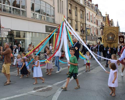 2022 08 15 procession (Th D) (28)