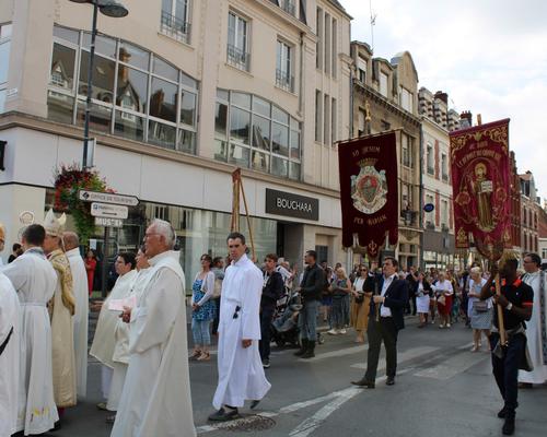 2022 08 15 procession (Th D) (32)