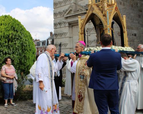 2022 08 15 procession (Th D) (49)