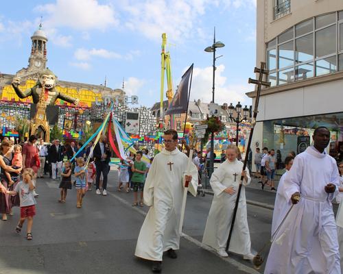 2022 08 15 procession (Th D) (58)