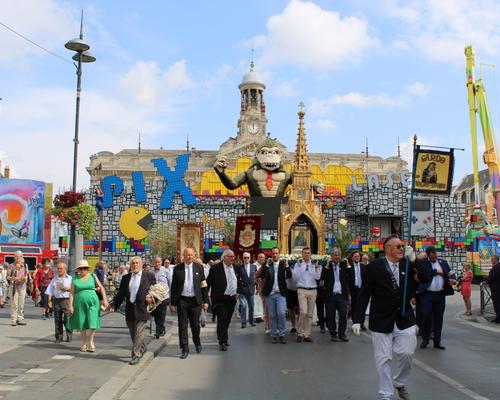 2022 08 15 procession (Th D) (60)