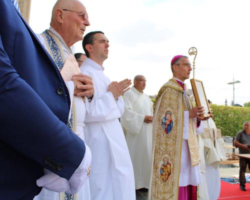 2022 08 15 procession (Th D) (72)