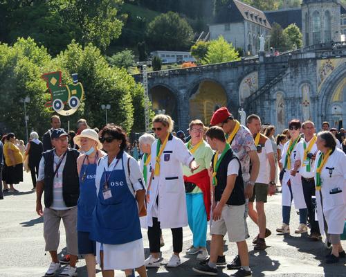2022.08.19-lourdes-processioneucharistique 10