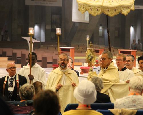 2022.08.19-lourdes-processioneucharistique 27