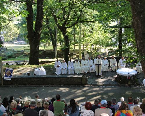 2022.08.20-lourdes-messecitéStPierre 17