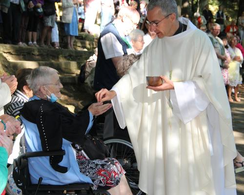 2022.08.20-lourdes-messecitéStPierre 37