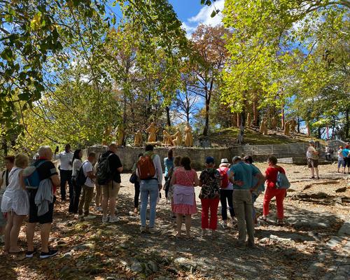 Chemin de croix dans la montagne Lourdes 2022
