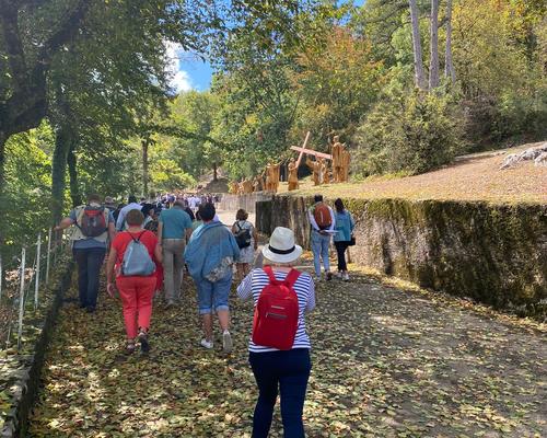 Chemin de croix dans la montagne Lourdes 2022 3