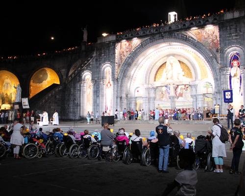 2022.08.20-lourdes-processionmariale 7