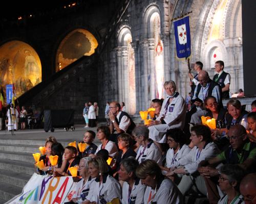 2022.08.20-lourdes-processionmariale 10