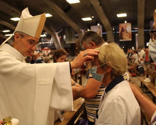 2022.08.22-lourdes-onctiondesmalades 36