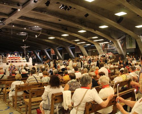 2022.08.22-lourdes-onctiondesmalades 44