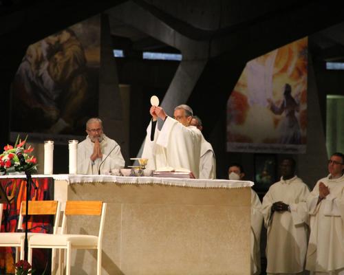 2022.08.22-lourdes-onctiondesmalades 49